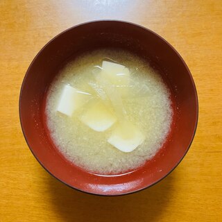 大根と豆腐の味噌汁